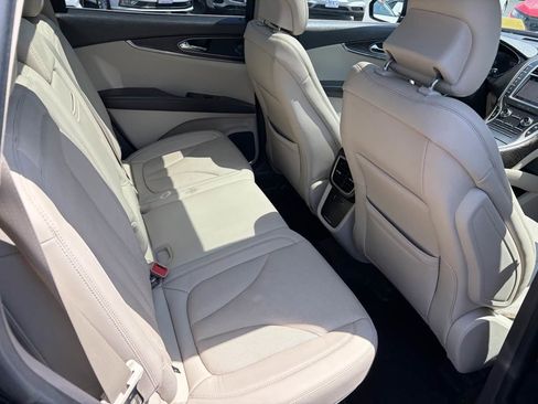 Used 2019 Lincoln Nautilus Reserve AWD/4WD image 24
