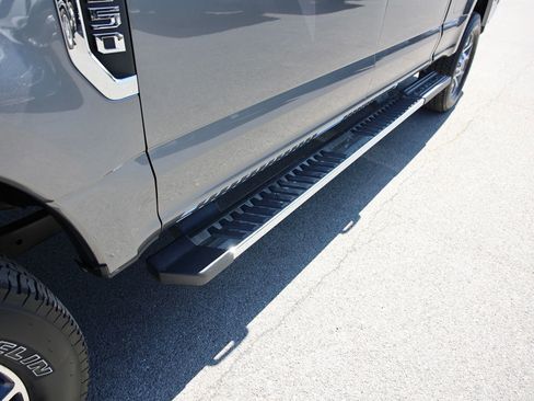 Certified 2022 Ford F350 Lariat w/ Lariat Ultimate Package AWD/4WD image 9