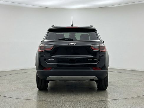 Used 2025 Jeep Compass Latitude image 7