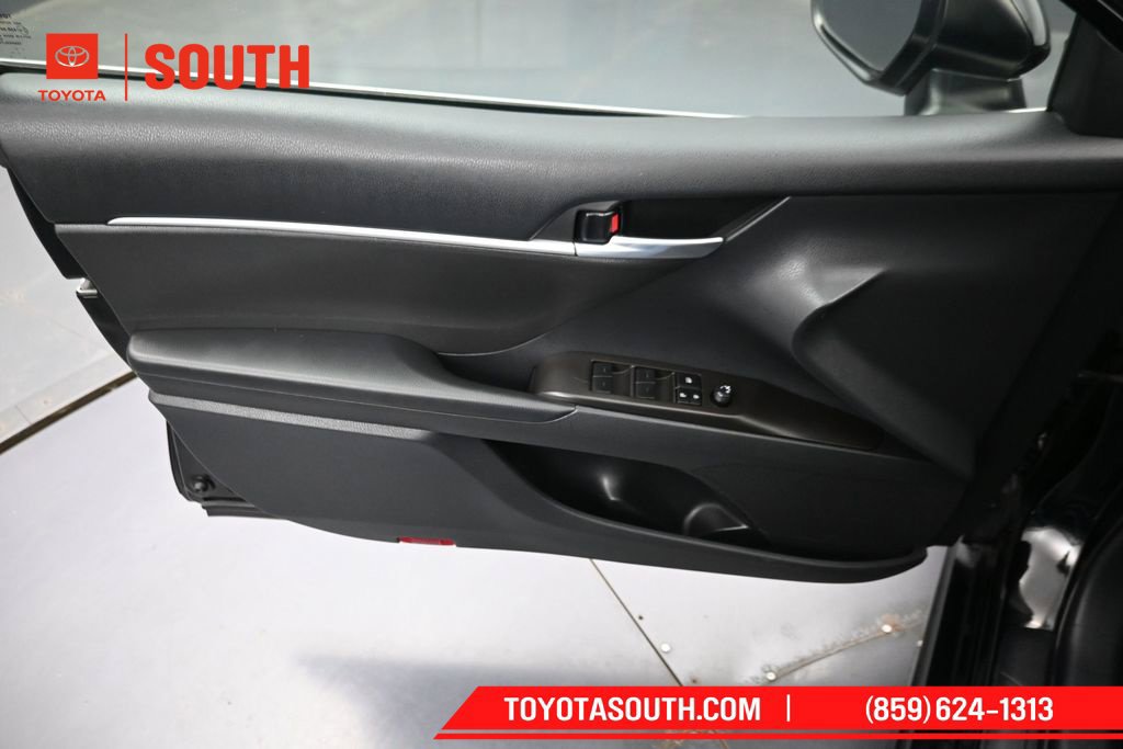 Used 2023 Toyota Camry SE w/ Convenience Package FWD image 26