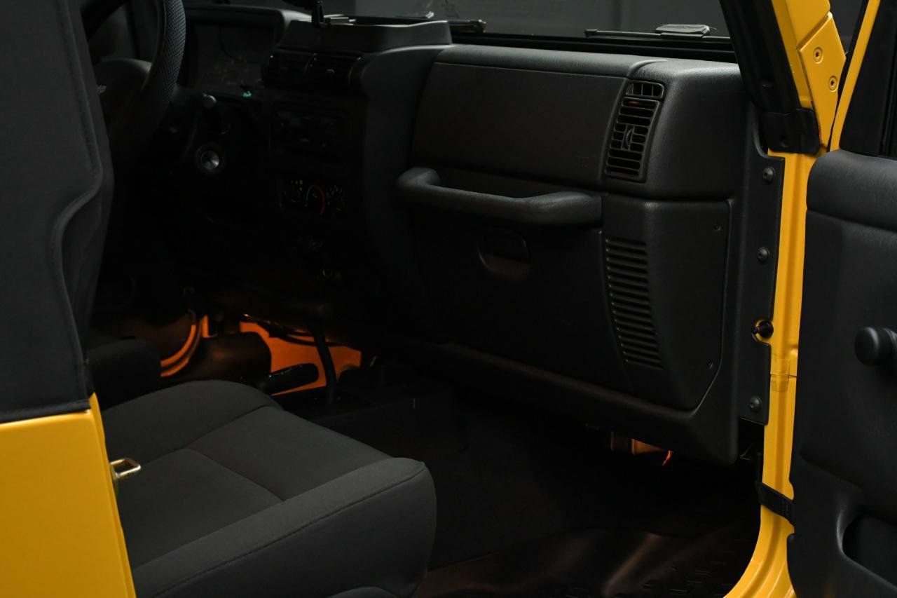Used 2006 Jeep Wrangler X AWD/4WD image 41