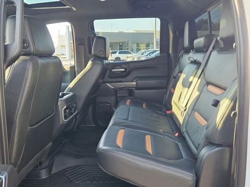 Used 2021 GMC Sierra 1500 AT4 w/ AT4 Premium Package image 7