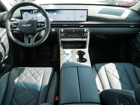 New 2025 Genesis GV80 3.5T Prestige image 6