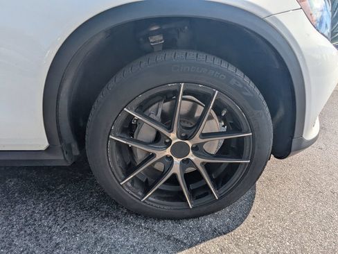 Certified 2018 Mercedes-Benz GLC 300 image 19
