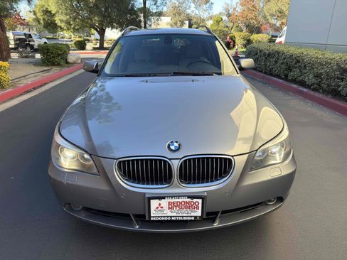 Used 2006 BMW 530xi Wagon image 7