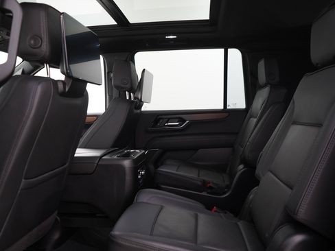 Used 2025 GMC Yukon XL Denali w/ Denali Reserve Package AWD/4WD image 20