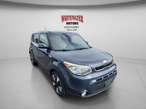Used 2015 Kia Soul ! w/ Sun & Sound Package FWD image 3