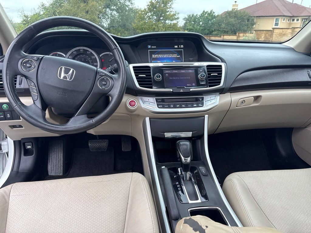 Used 2015 Honda Accord EX-L image 18
