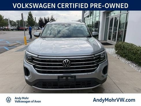 Used 2026 Volkswagen Atlas SE AWD/4WD image 2