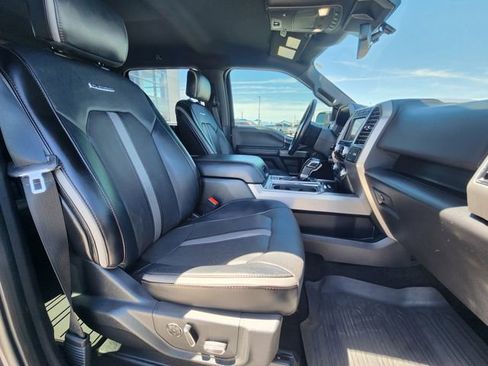 Used 2018 Ford F150 Platinum w/ Technology Package AWD/4WD image 19