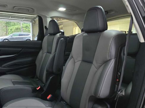 Used 2022 Subaru Ascent Onyx Edition image 17