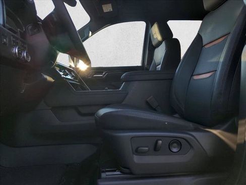 New 2026 GMC Sierra 2500 AT4 w/ AT4 Premium Plus Package image 9