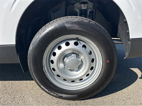 New 2025 Ford Maverick XL image 21