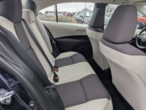 Used 2025 Toyota Corolla LE image 29
