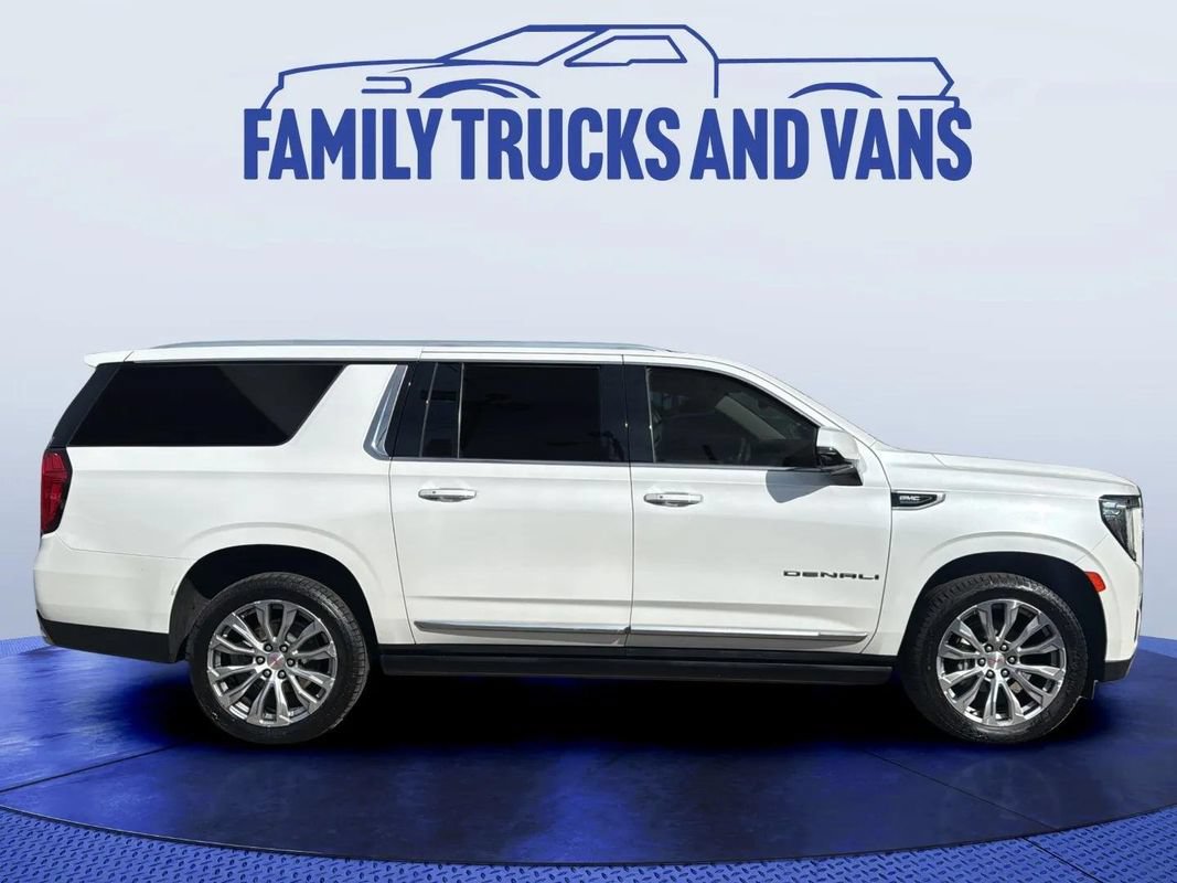 Used 2022 GMC Yukon XL Denali AWD/4WD image 6