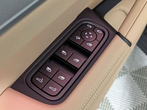 New 2026 Porsche Cayenne Coupe image 27