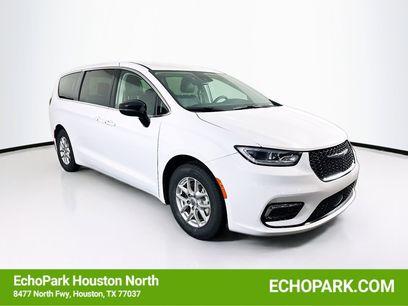 Used 2024 Chrysler Pacifica Touring-L