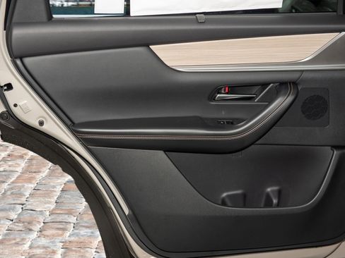 New 2026 MAZDA CX-90 3.3 Turbo w/ Preferred Package image 15