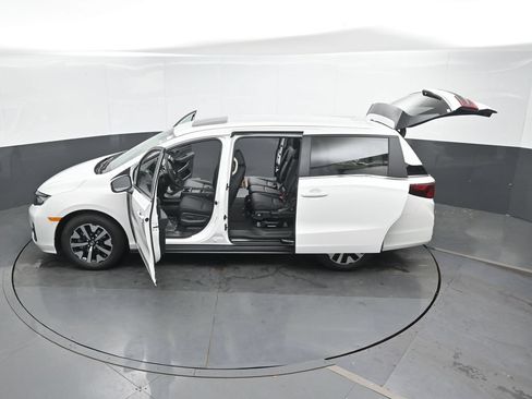 New 2026 Honda Odyssey EX-L image 44