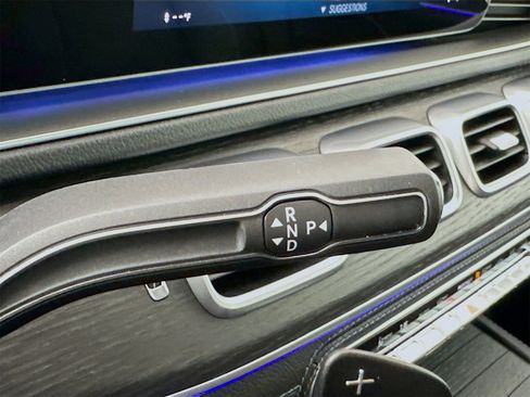 Certified 2023 Mercedes-Benz GLS 580 4MATIC image 18