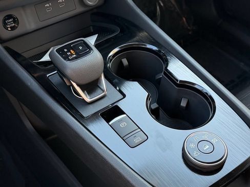 New 2026 Nissan Rogue SV AWD/4WD image 28