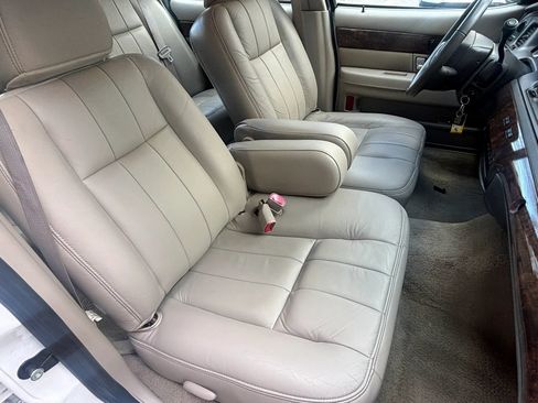 Used 2009 Mercury Grand Marquis LS RWD image 18