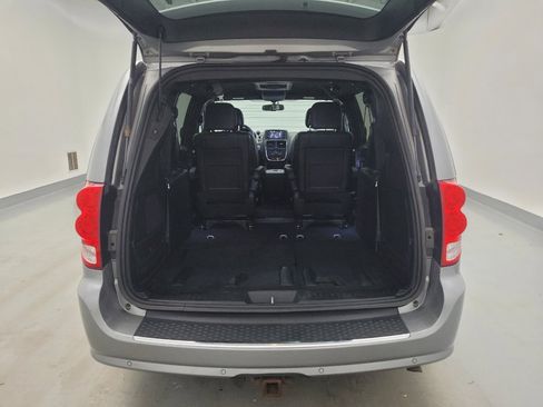 Used 2016 Dodge Grand Caravan R/T w/ Safety Sphere Group FWD image 29