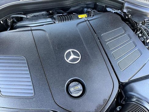 Used 2024 Mercedes-Benz GLC 300 4MATIC image 31