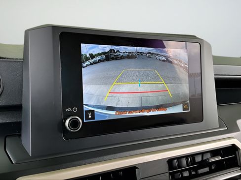 Used 2024 Toyota Tacoma SR AWD/4WD image 13