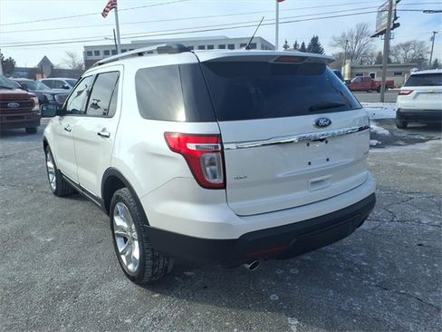 Used 2015 Ford Explorer XLT w/ Equipment Group 202B image 7