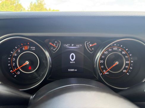 Used 2022 Jeep Wrangler Sport AWD/4WD image 21
