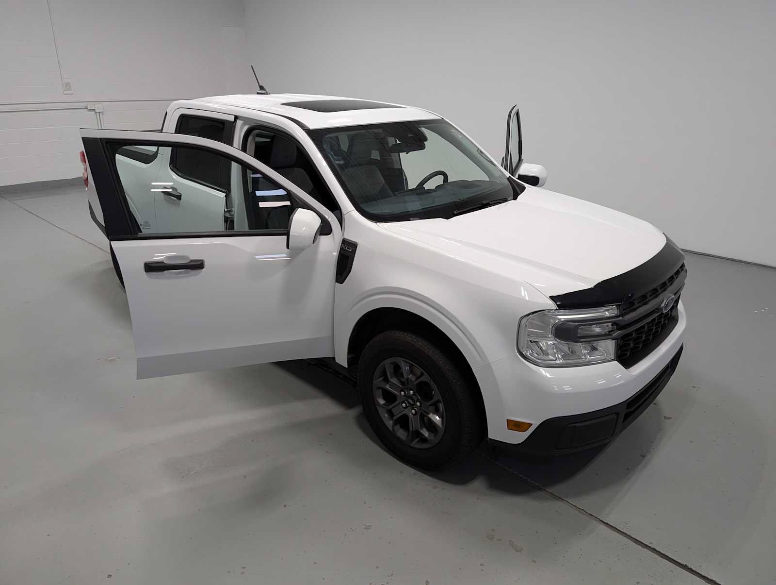 Certified 2023 Ford Maverick XLT w/ Equipment Group 300A Standard AWD/4WD image 19