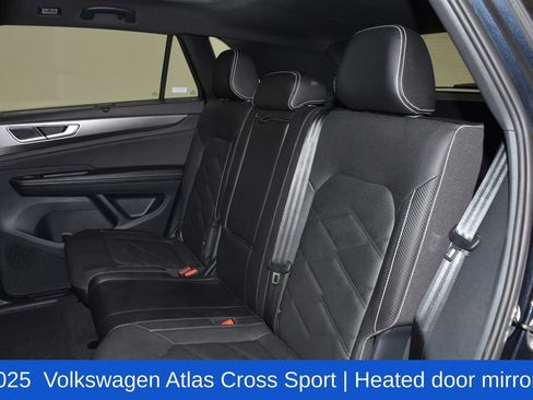 Used 2025 Volkswagen Atlas Cross Sport SE FWD image 27