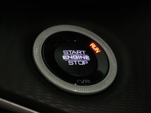 New 2025 Jeep Grand Cherokee L Altitude image 34