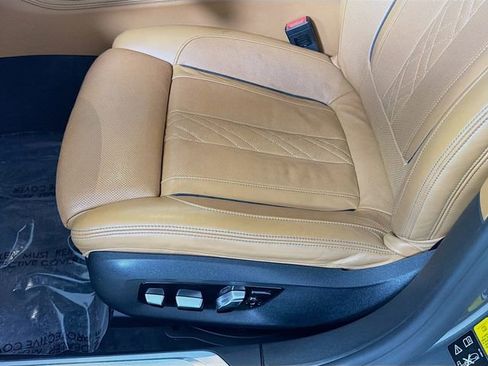 Used 2019 BMW 750i xDrive w/ Executive Package image 22