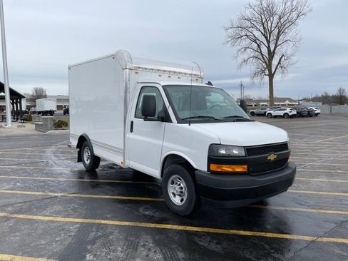 New 2025 Chevrolet Express 3500 w/ Power Convenience Package image 8