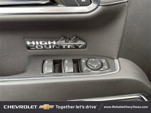 Used 2022 Chevrolet Silverado 1500 High Country w/ High Country Premium Package image 29