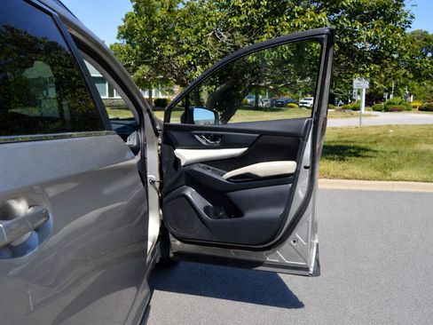 Used 2019 Subaru Ascent Premium AWD/4WD image 19
