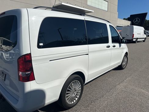 Used 2023 Mercedes-Benz Metris Passenger image 7