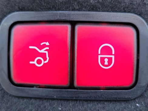 Certified 2021 Mercedes-Benz C 300 Sedan image 9