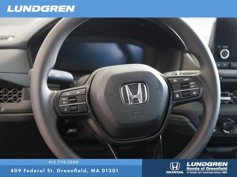 Used 2025 Honda Accord SE image 18