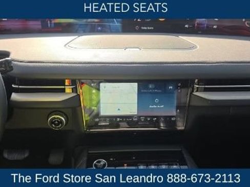 Used 2025 Lincoln Navigator L Reserve AWD/4WD image 16