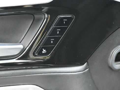Used 2023 Acura MDX SH-AWD w/ Technology Package image 6