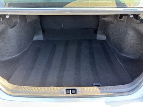 Used 2024 Toyota Camry SE image 15