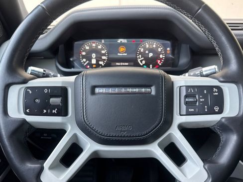Used 2022 Land Rover Defender 110 X-Dynamic HSE AWD/4WD image 25