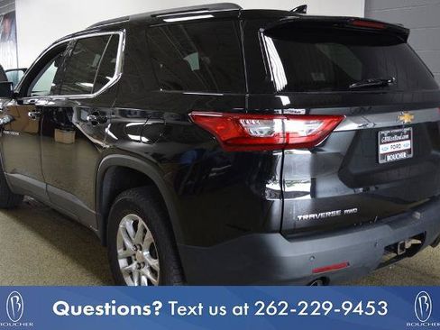 Used 2020 Chevrolet Traverse LT w/ Driver Confidence II Package AWD/4WD image 4