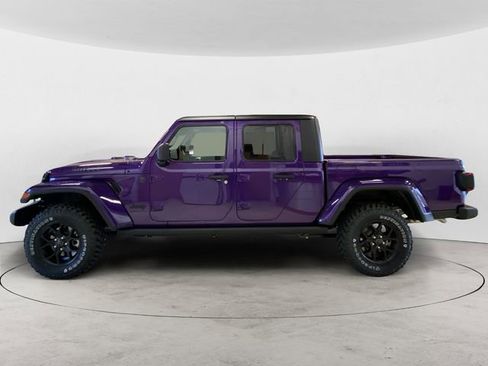 New 2026 Jeep Gladiator Willys AWD/4WD image 2