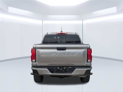 Used 2024 Chevrolet Colorado LT w/ LT Convenience Package RWD image 5