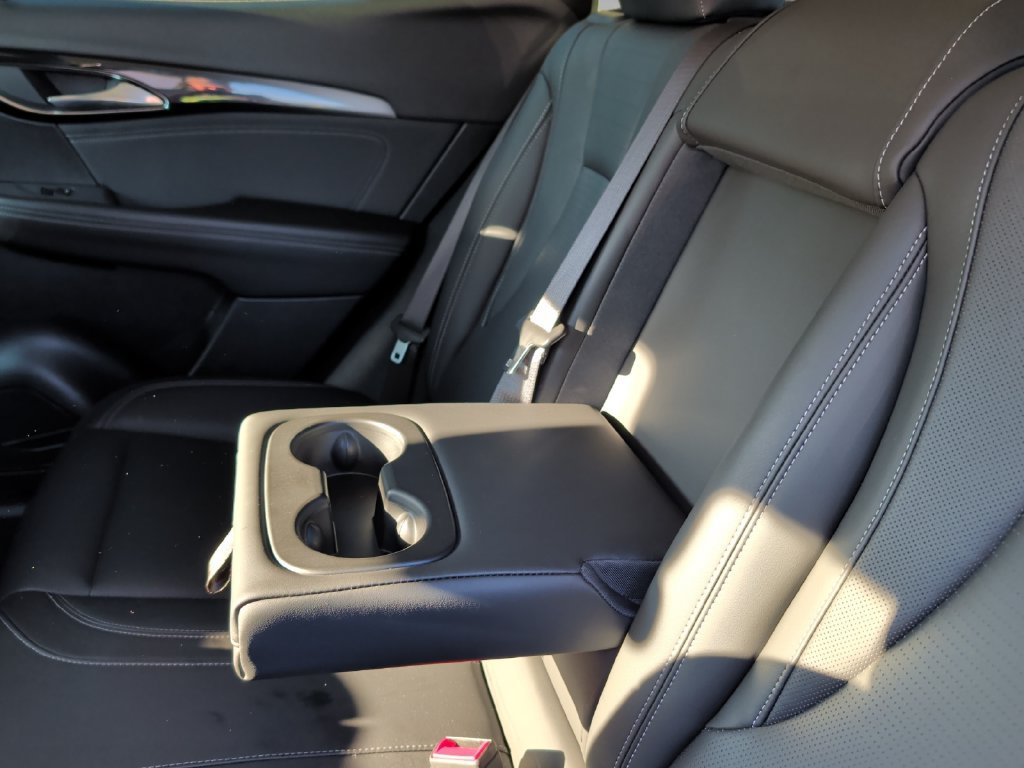 Used 2024 Buick Envision Preferred AWD/4WD image 33