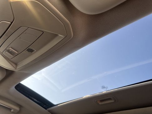 Used 2017 Ford Focus SEL image 28